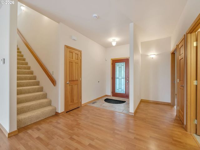 1805 BROADWAY St, Seaside, OR 97138