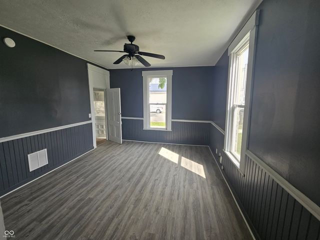 105 W Wabash Street, Converse, IN 46919