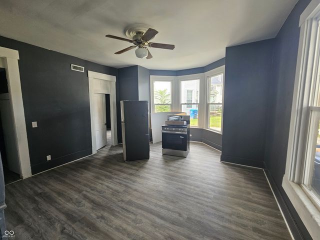 105 W Wabash Street, Converse, IN 46919