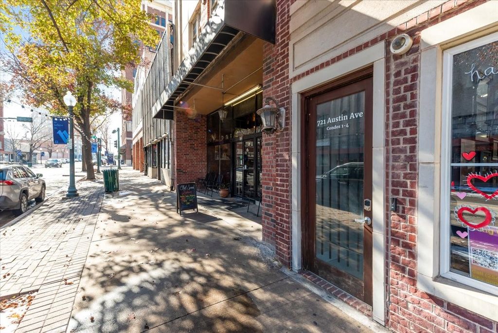 721 Austin Avenue B, Waco, TX 76701