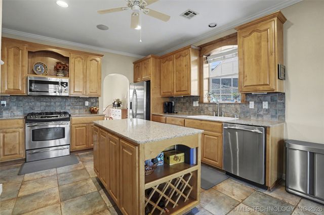 10309 E 95th Street North, Owasso, OK 74055