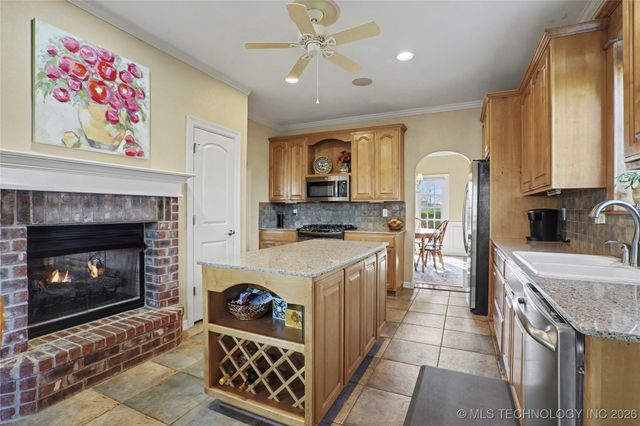 10309 E 95th Street North, Owasso, OK 74055