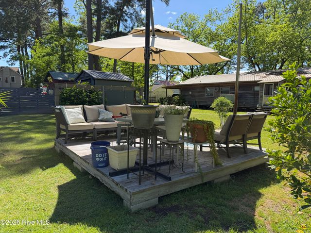 158 Boss Hog Avenue, Belhaven, NC 27810