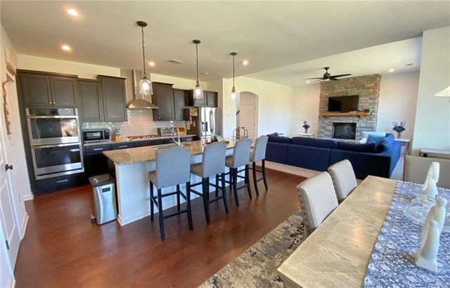 13 Candlewood Lane, Hoschton, GA 30548