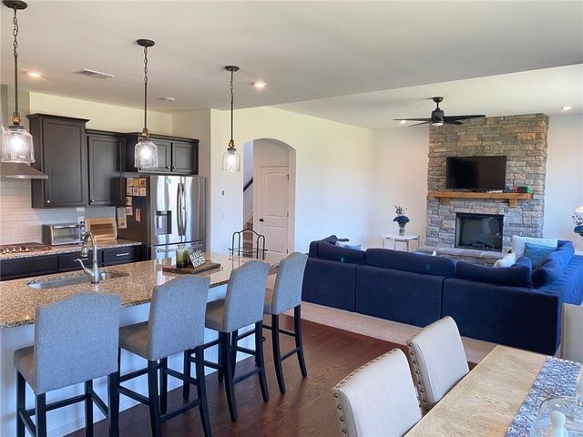 13 Candlewood Lane, Hoschton, GA 30548