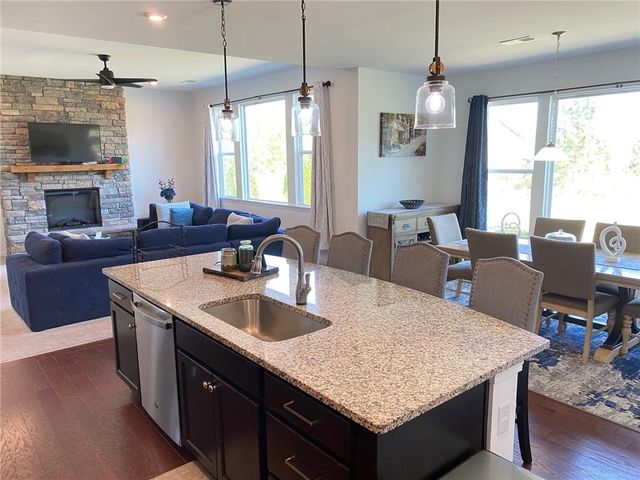 13 Candlewood Lane, Hoschton, GA 30548