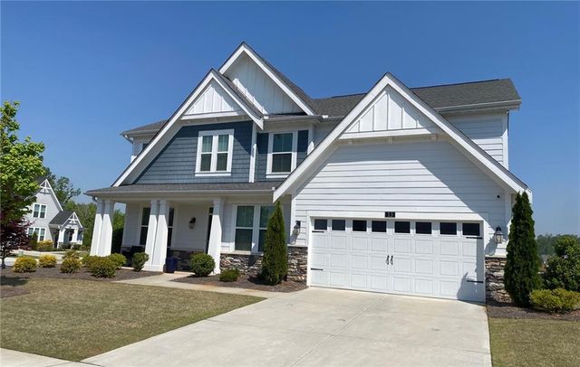 13 Candlewood Lane, Hoschton, GA 30548