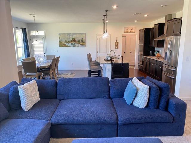 13 Candlewood Lane, Hoschton, GA 30548