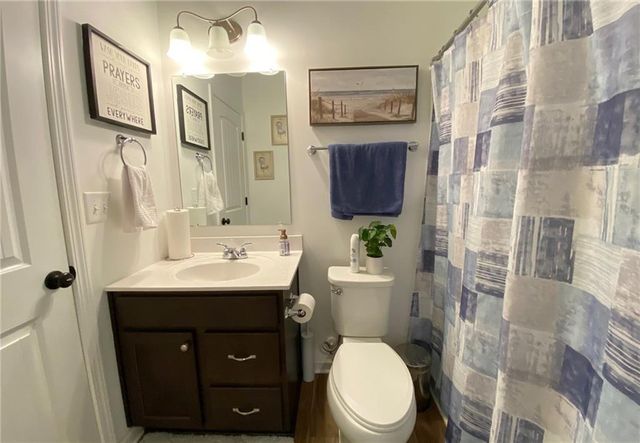 13 Candlewood Lane, Hoschton, GA 30548