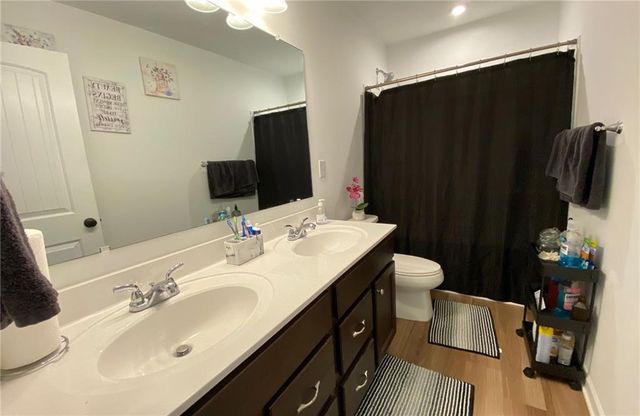 13 Candlewood Lane, Hoschton, GA 30548
