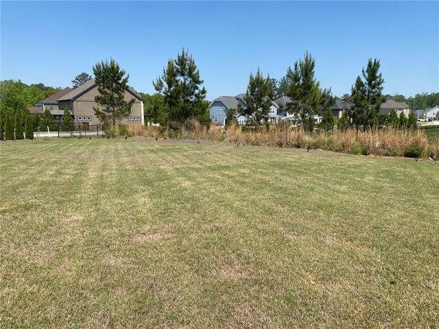 13 Candlewood Lane, Hoschton, GA 30548