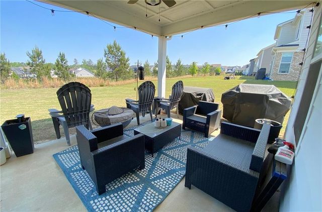13 Candlewood Lane, Hoschton, GA 30548