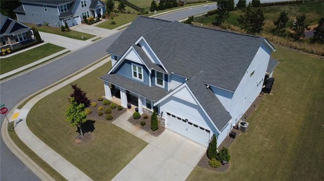 13 Candlewood Lane, Hoschton, GA 30548