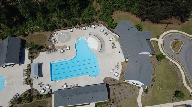13 Candlewood Lane, Hoschton, GA 30548