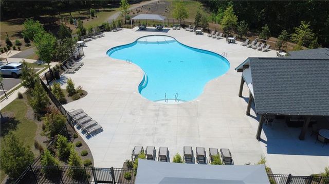 13 Candlewood Lane, Hoschton, GA 30548