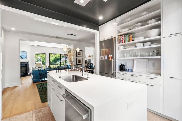 37 Shipway Pl 37, Boston, MA 02129