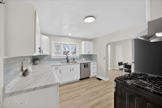 5051 Saint Aubin Drive, Toledo, OH 43615