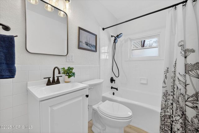 5051 Saint Aubin Drive, Toledo, OH 43615