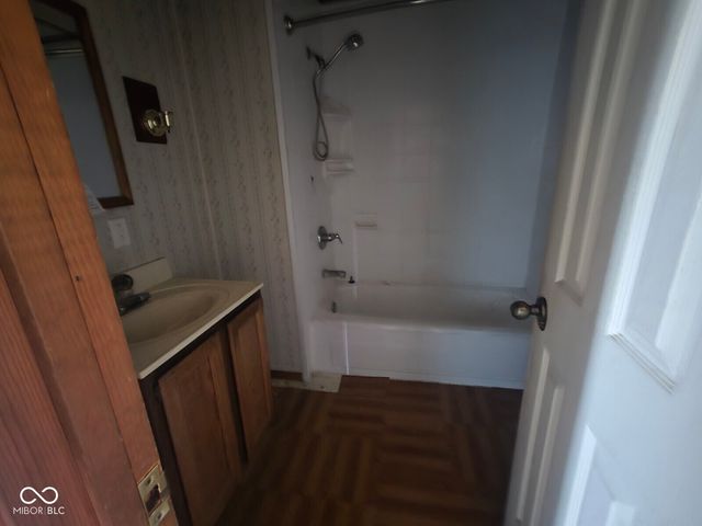 2915 E Phylbeck Avenue, Terre Haute, IN 47805