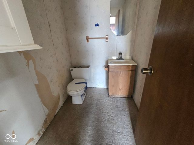 2915 E Phylbeck Avenue, Terre Haute, IN 47805