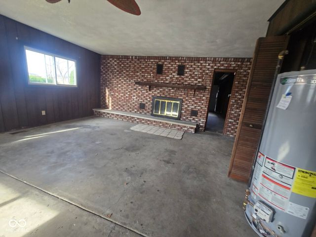 2915 E Phylbeck Avenue, Terre Haute, IN 47805