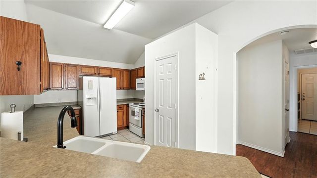 1742 Joy SPG, New Braunfels, TX 78130