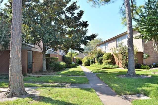 8801 Hammerly Boulevard 1901, Houston, TX 77080