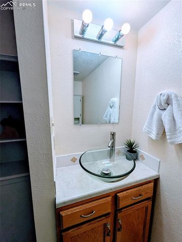 4323 Hunting Meadows Circle 5, Colorado Springs, CO 80916