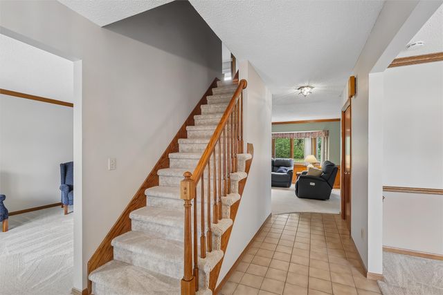 4420 98th Street, Urbandale, IA 50322