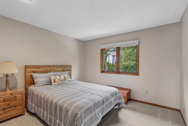 4420 98th Street, Urbandale, IA 50322