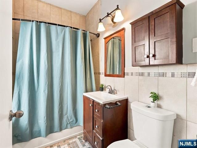 35 Waverly Street 3a, Jersey City, NJ 07306