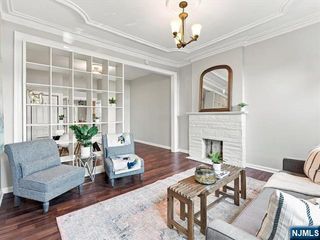 35 Waverly Street 3a, Jersey City, NJ 07306