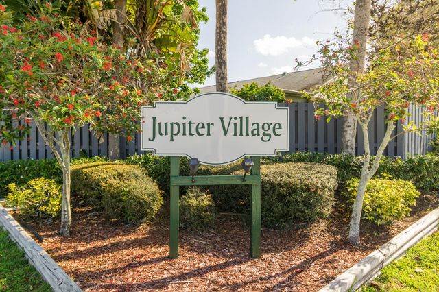178 Pinewood Court, Jupiter, FL 33458