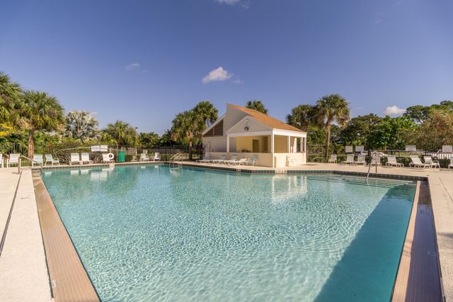 178 Pinewood Court, Jupiter, FL 33458