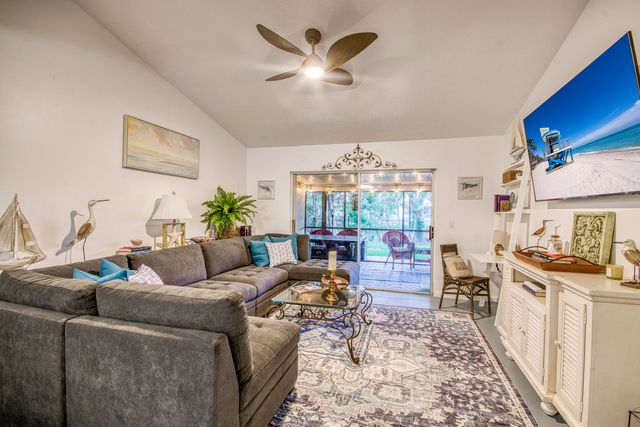178 Pinewood Court, Jupiter, FL 33458