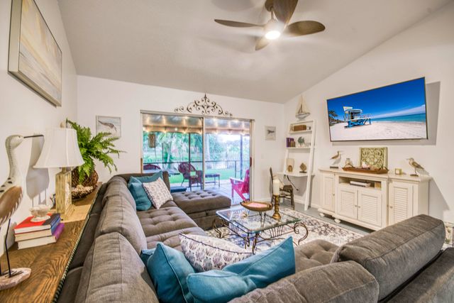 178 Pinewood Court, Jupiter, FL 33458