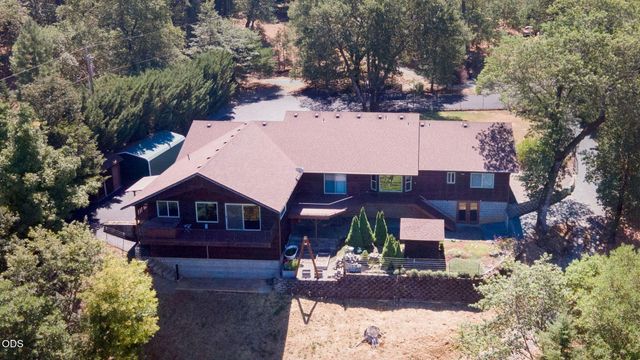 410 Lancelot Lane, Merlin, OR 97532