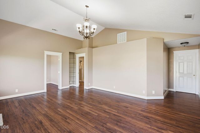 410 Lancelot Lane, Merlin, OR 97532