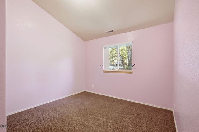 410 Lancelot Lane, Merlin, OR 97532
