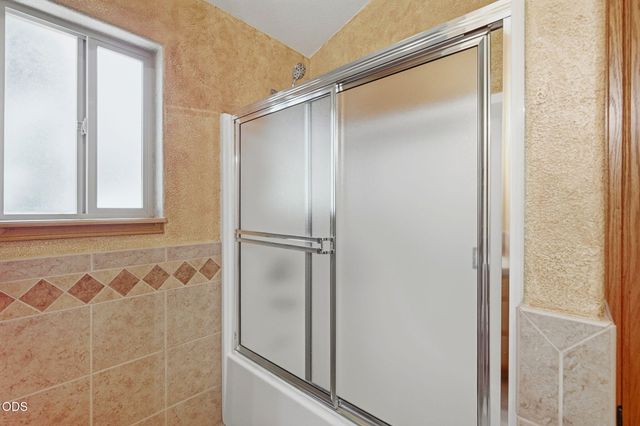 410 Lancelot Lane, Merlin, OR 97532