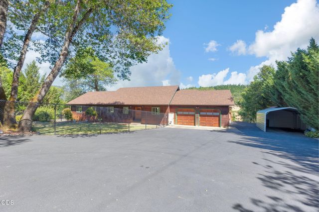 410 Lancelot Lane, Merlin, OR 97532