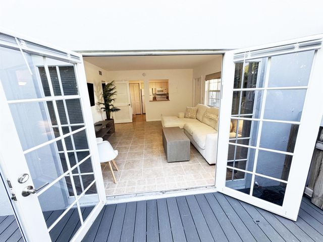 234 Oleander Avenue 1, Palm Beach, FL 33480