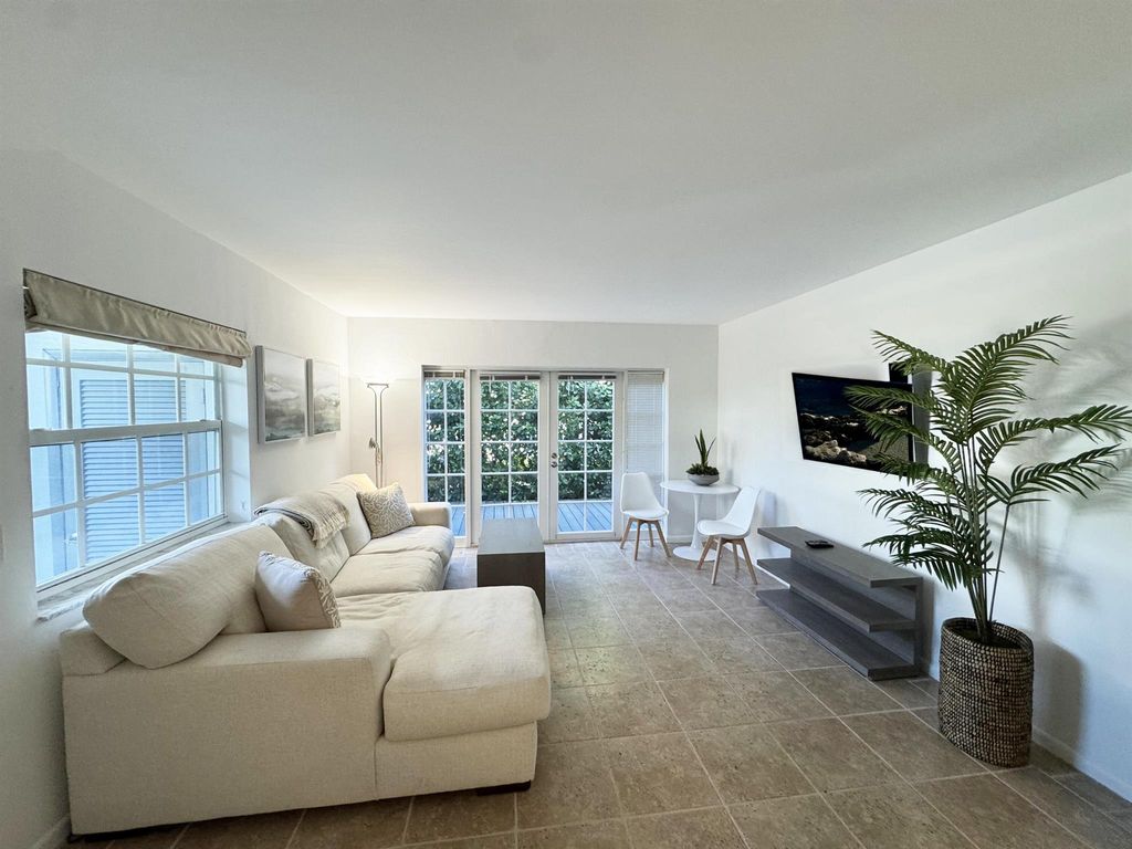 234 Oleander Avenue 1, Palm Beach, FL 33480