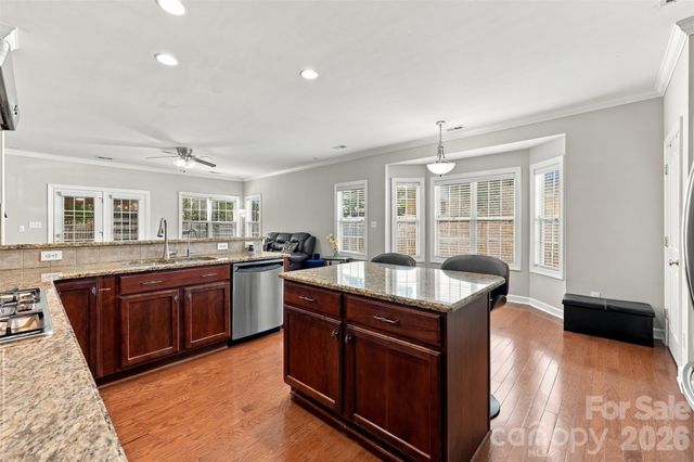 15110 Redwood Valley Lane, Charlotte, NC 28277