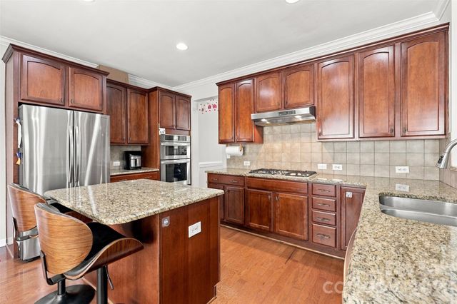 15110 Redwood Valley Lane, Charlotte, NC 28277