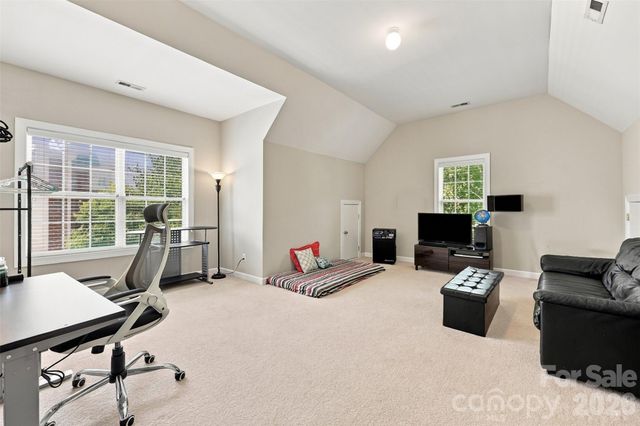 15110 Redwood Valley Lane, Charlotte, NC 28277