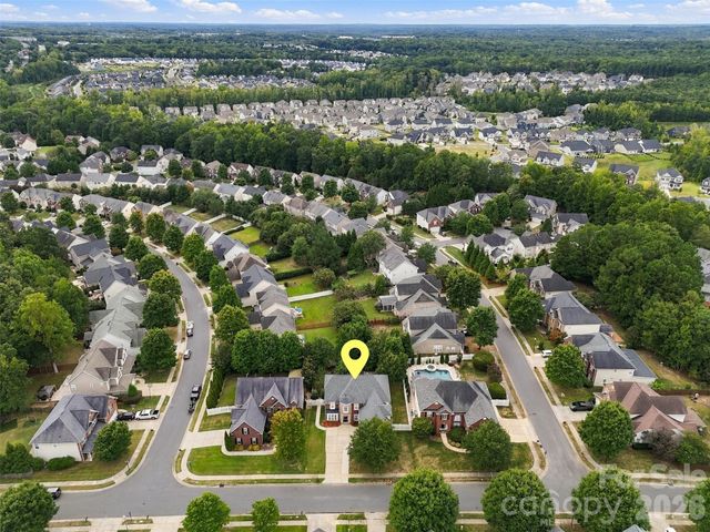 15110 Redwood Valley Lane, Charlotte, NC 28277
