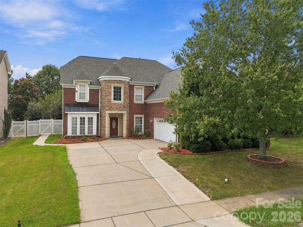 15110 Redwood Valley Lane, Charlotte, NC 28277