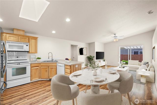7101 33rd Way NE, Lacey, WA 98516