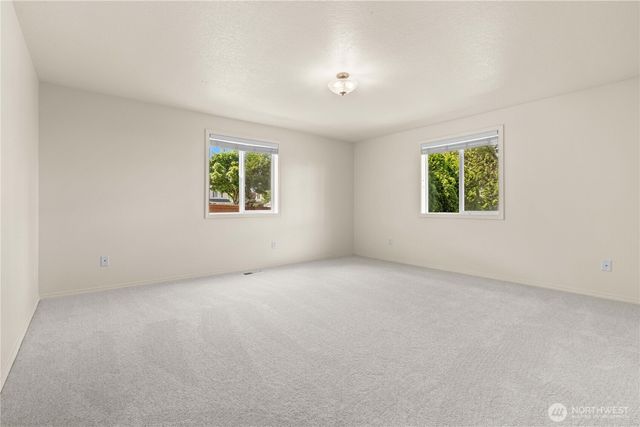 7101 33rd Way NE, Lacey, WA 98516